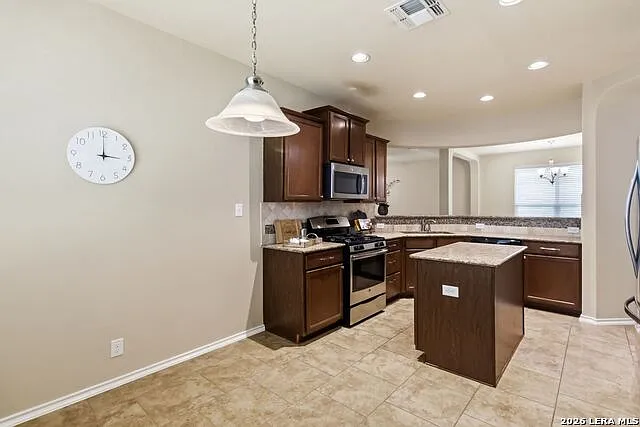 9006 Hubbard Hl — Photo 11