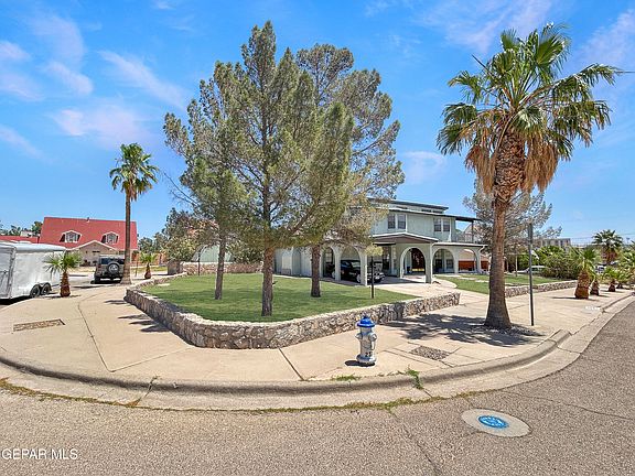 3rd image of 9657 Stonehaven Dr