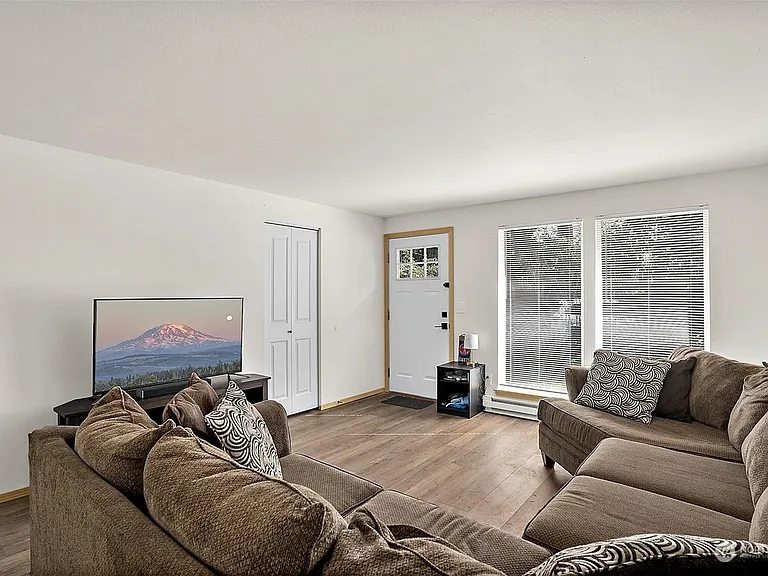 5219 Rumac St SE #B — Photo 11