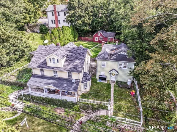 61 Smith Ridge Road, New Canaan, CT 06840