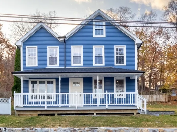 32 Musconetcong Ave, Stanhope Boro, NJ 07874