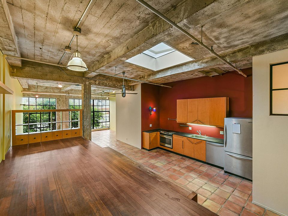 1st image of 2711 18th St APT 35