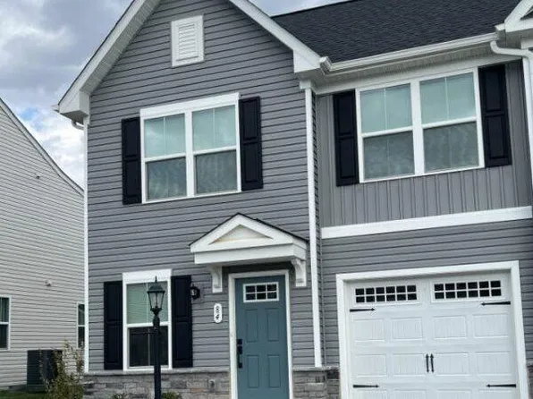 84 Dunster St, Martinsburg, WV 25405