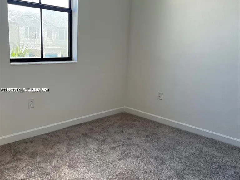 13412 SW 287th Ter — Photo 6