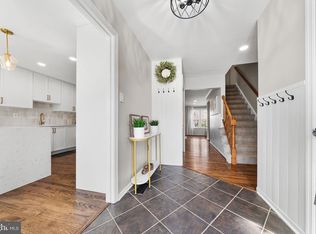 4819 Carriagepark Rd, Fairfax, VA 22032