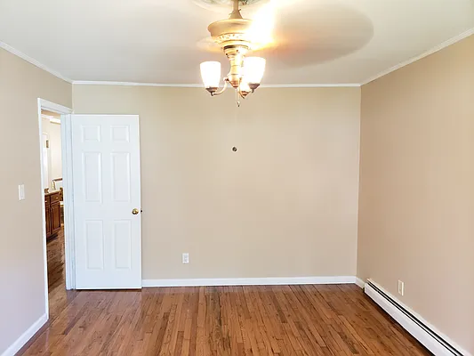 Rented by Astoria Realty | media 7