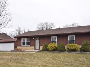 239 2nd St, Wheeling, IL 60090