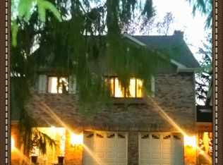 46 Castle Rock Ln, Bloomingdale, IL 60108