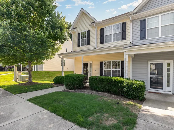3960 Volkswalk Pl, Raleigh, NC 27610