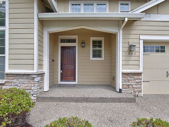2nd image of 1327 37th Ave