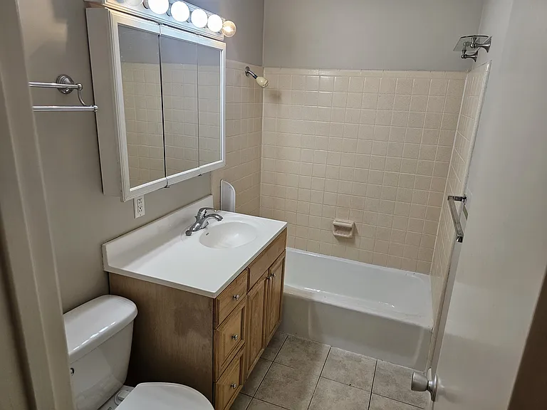 400 Davie Rd #42 — Photo 8