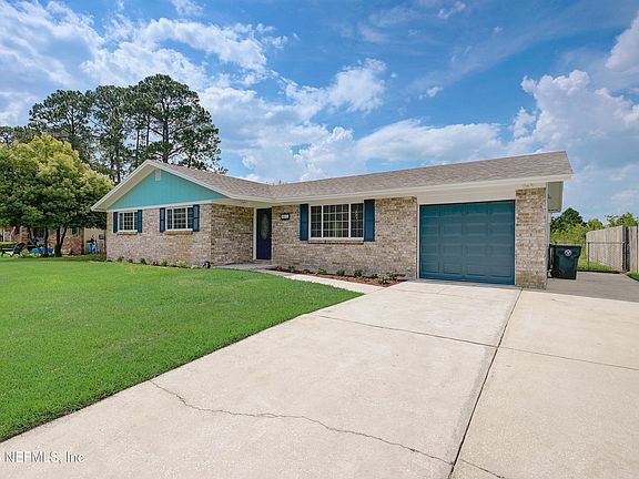 4th image of 4211 TIMBERLAKE Drive N