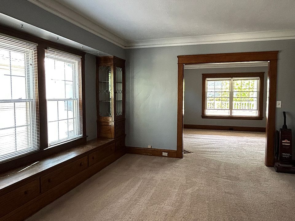 1st image of 1341 Gladys Ave Floor 2