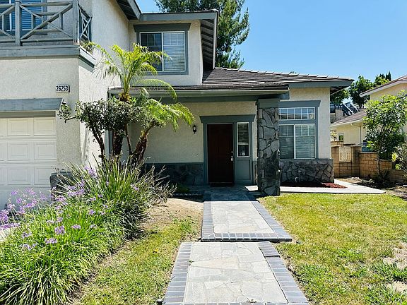 5th image of 26253 King Edwards Dr