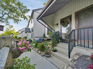 11195 Dell Pl, Stanhope, NJ 07874