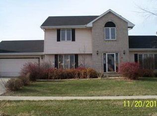 760 Wild Oats Trl, Freeport, IL 61032