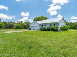 1140 Turnbull Grove Rd, Oak Hill, FL 32759