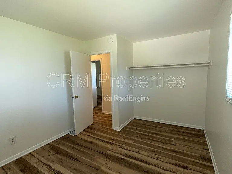 3542 Graceland Ave — Photo 11