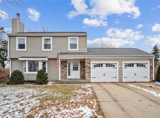 400 Larick Ct, Marion, IA 52302