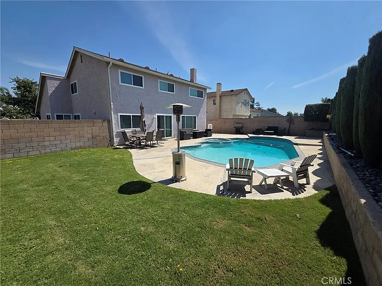 2632 S Augusta Ave — Photo 15