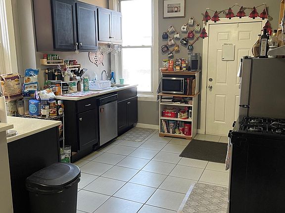 4th image of 2200 W Jackson Blvd #2W
