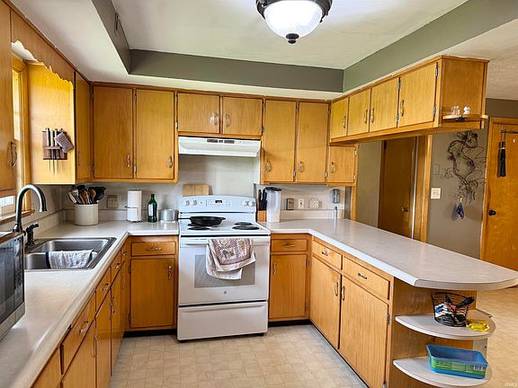 4th image of 4951 South #162