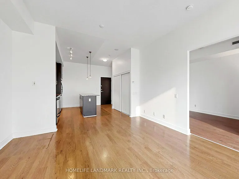 112 George St S #S508 — Photo 16