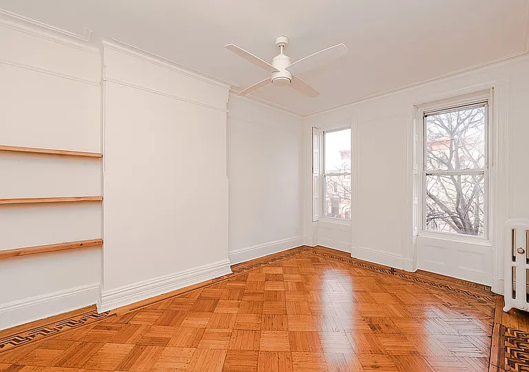 254 Vernon Ave #2 — Photo 4