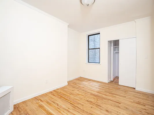 Rented by City Connections Realty | media 16