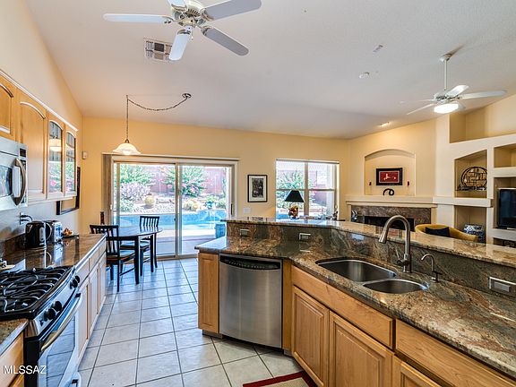 4th image of 2306 W Catalina View Dr