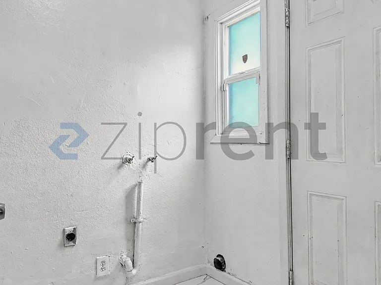 4309 32nd St — Photo 31