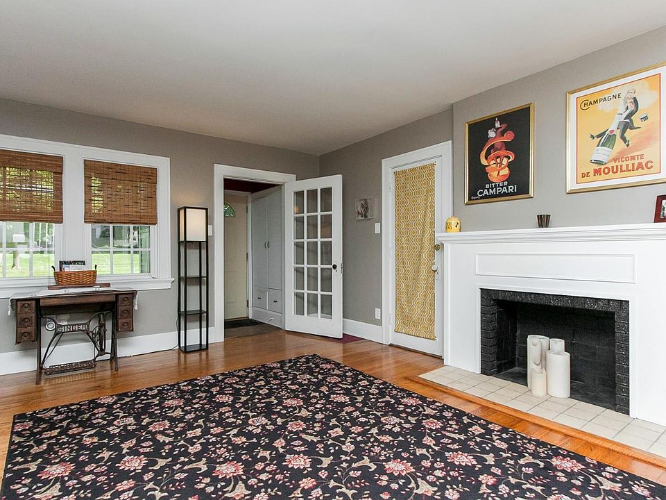 2025 Blake Blvd SE, Cedar Rapids, IA 52403 Zillow