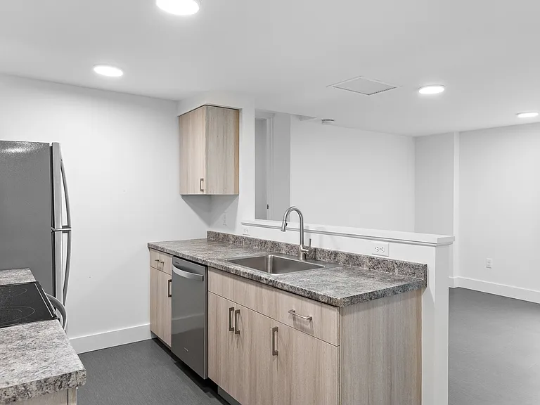 82 Church St #202 — Photo 2