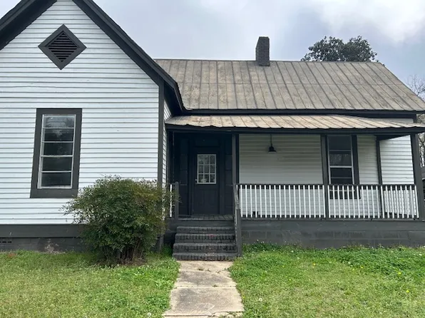 509 Court St N, Talladega, AL 35160