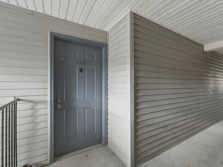 Spring Lake Apartments — Photo 12