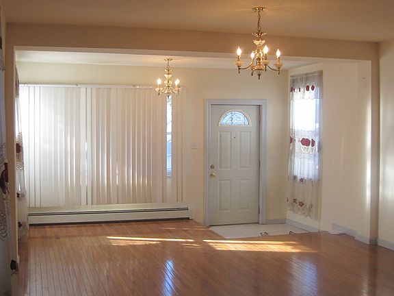 2nd image of 6264 Booth St
