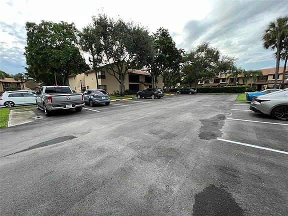 4th image of 3879 Cocoplum Circle #3503
