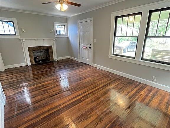 4th image of 5842 Euclid Ave