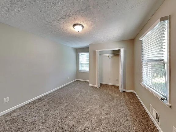 5th image of 4609 Shannondale Ln