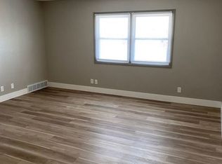 307 E 16th St N #2, Newton, IA 50208