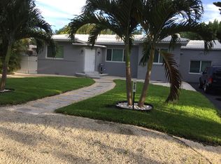 920 NE 118th St, Biscayne Park, FL 33161