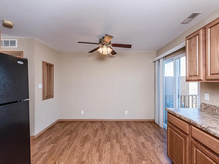 Crown Pointe — Photo 8