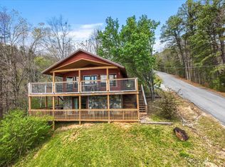 1725 Mountain View Ct, Sevierville, TN 37876