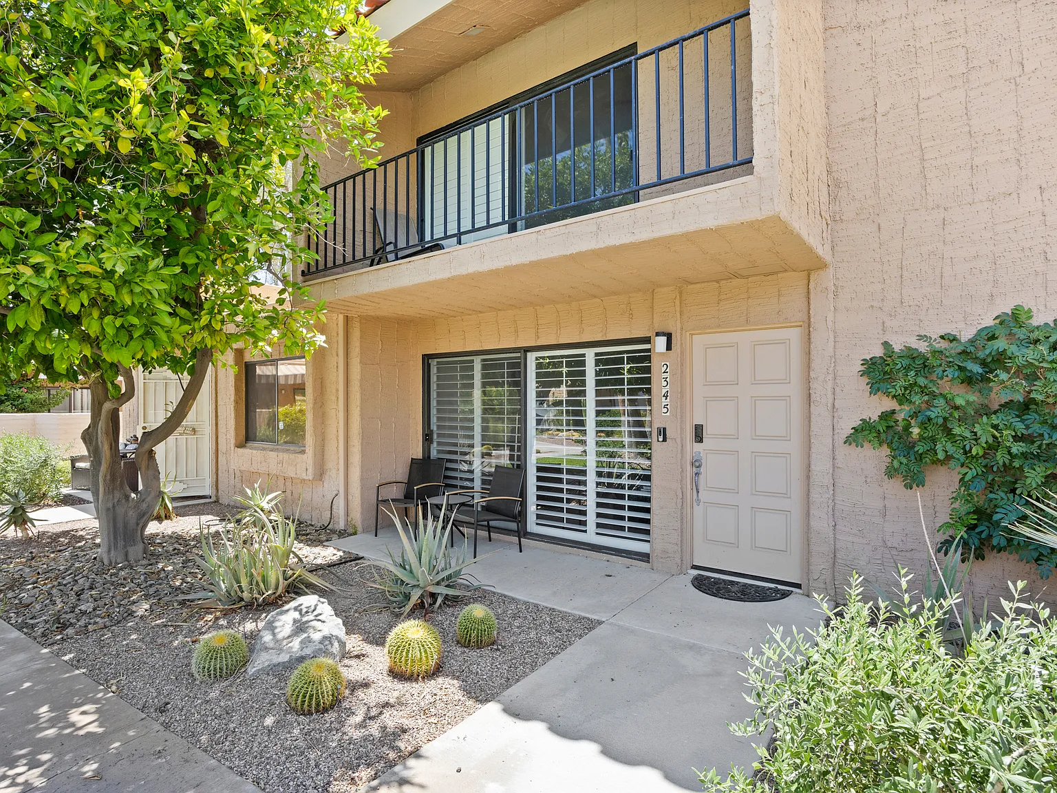 1 bed, 1200 sqft, $1,950 — Photo 2