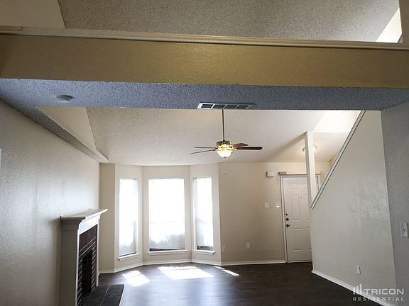 2nd image of 910 Turner Ct