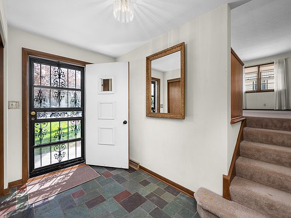 3rd image of 3216 W Dover Ct