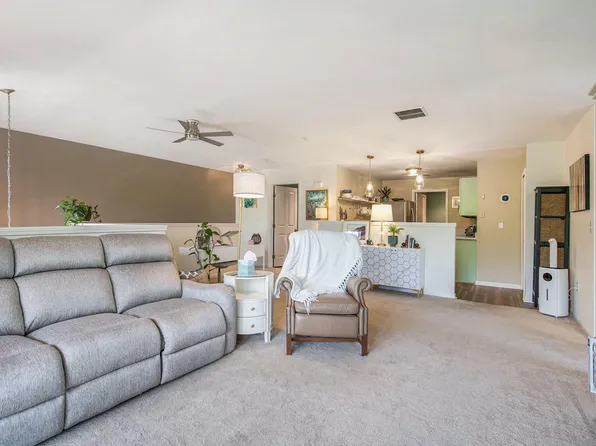 4049 Berkeley Ave #25, Canton, MI 48188