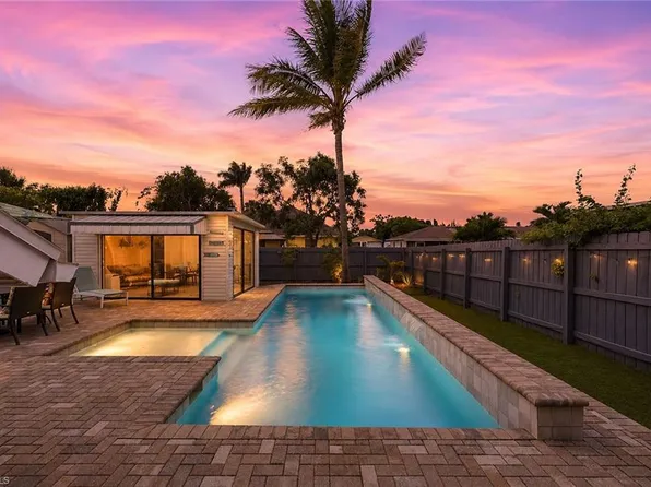 862 97th AVE N, NAPLES, FL 34108