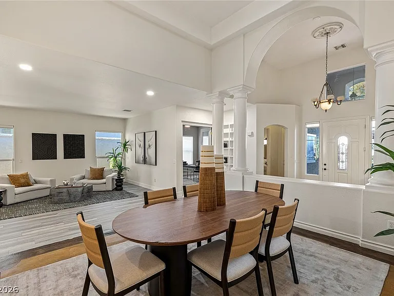 9421 Queen Charlotte Dr — Photo 23