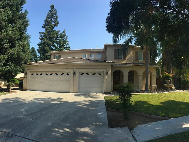 5814 W Clinton Ave — Photo 1